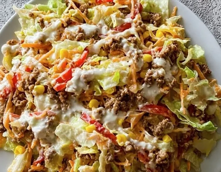 Bunter Hackfleisch-Salat