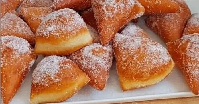 Omis Kräppelchen frisch zubereitet, wie auf dem Weihnachtsmarkt