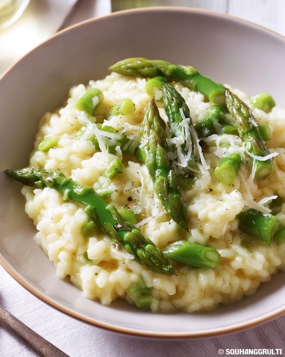 Risotto with green asparagus