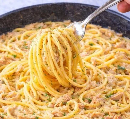 Thunfisch Spaghetti mit Knoblauch