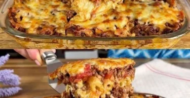 Leckere Macaroni-Casserole mit Hackfleisch aus dem Ofen