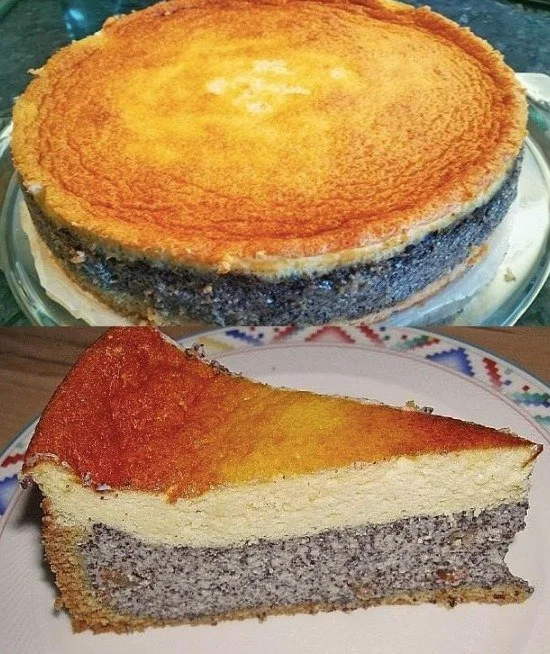 Leckerer Sauerrahmkuchen auf einem Teller serviert, perfektes Rezept für jeden Anlass
