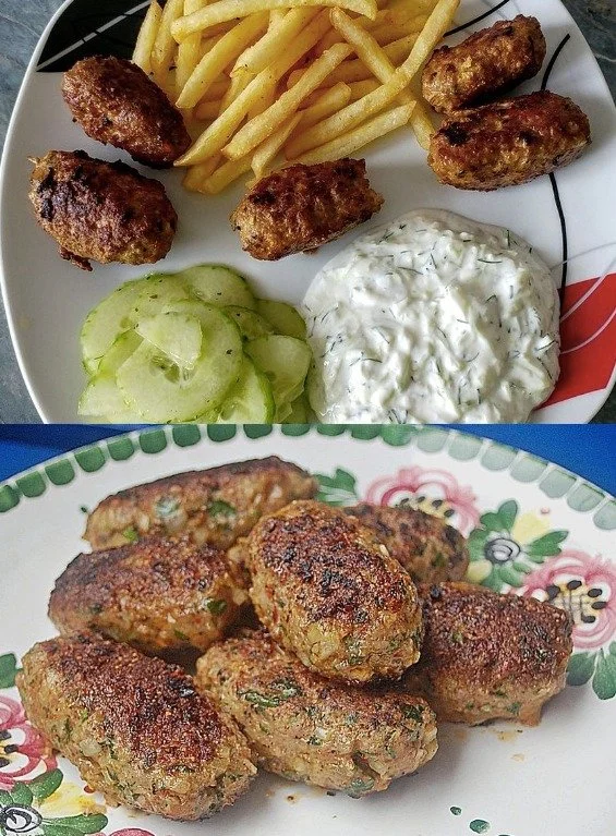 Fleischbällchen mit Joghurtsauce und Salat auf einem Teller serviert