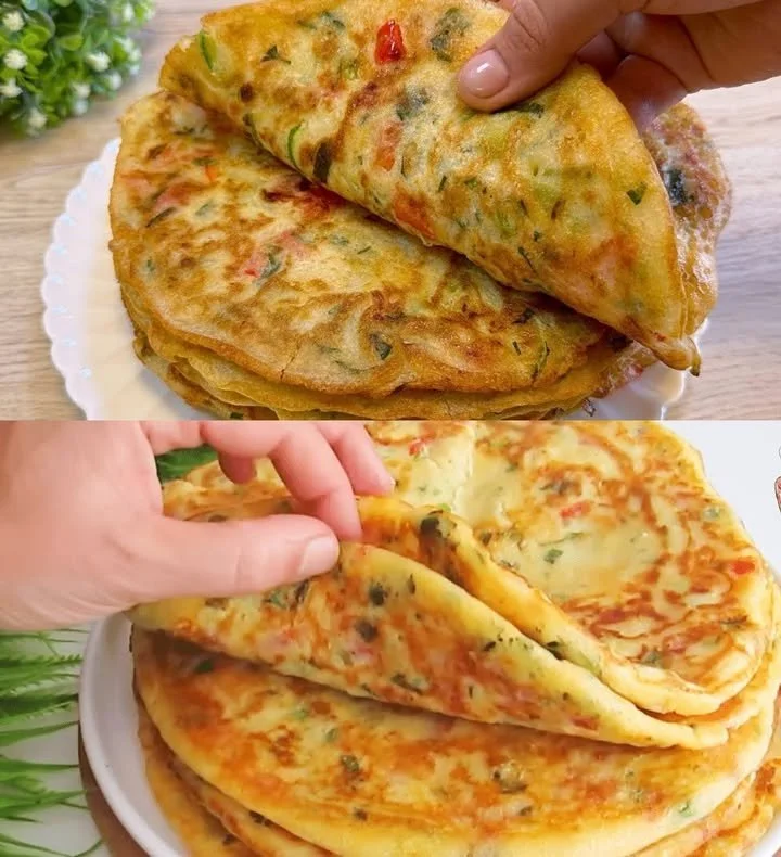Leckeres Käse-Omelett auf einem Teller, frisch zubereitet