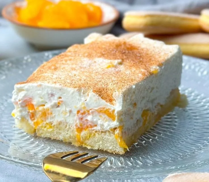 Fantakuchen ohne Backen mit frischen Zutaten und ansprechender Präsentation