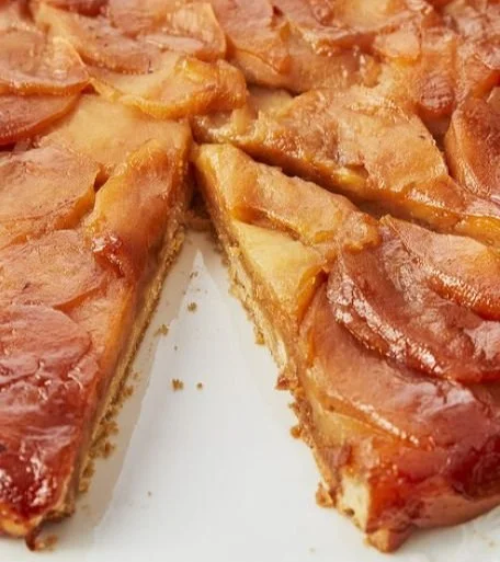 Tarte Tatin - klassischer französischer Apfelkuchen mit Karamell