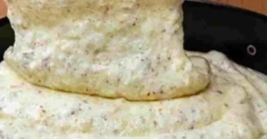 Ein Stück Zauberkuchen, köstlich und schnell in 3 Minuten zubereitet