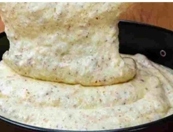 Ein Stück Zauberkuchen, köstlich und schnell in 3 Minuten zubereitet